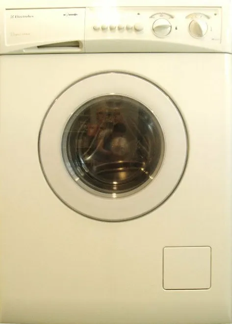 Чистка сливного фильтра Electrolux EW 1057 F